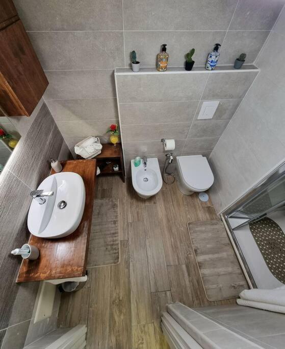 Casa Comoda E Centrale In Quartiere Storico Di Napoli Extérieur photo