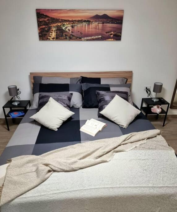 Casa Comoda E Centrale In Quartiere Storico Di Napoli Extérieur photo