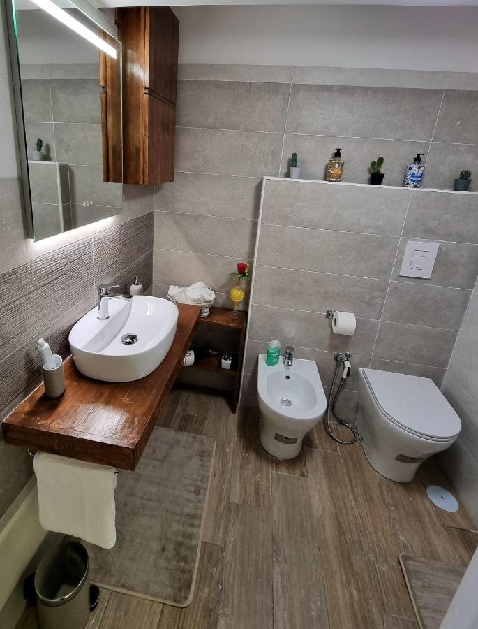 Casa Comoda E Centrale In Quartiere Storico Di Napoli Extérieur photo